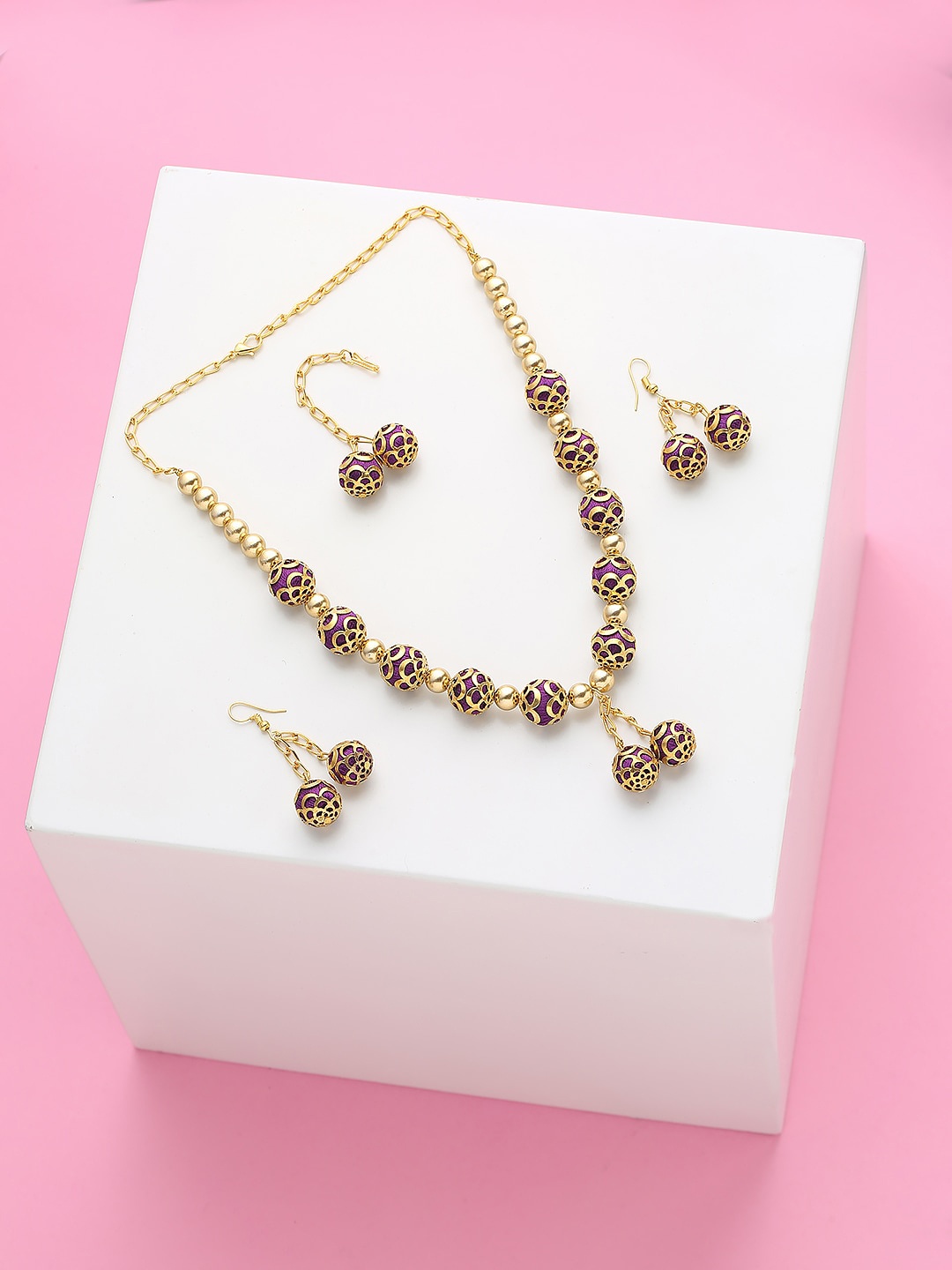 

AKSHARA Gold-Plated Stone Studded Jewellery Set