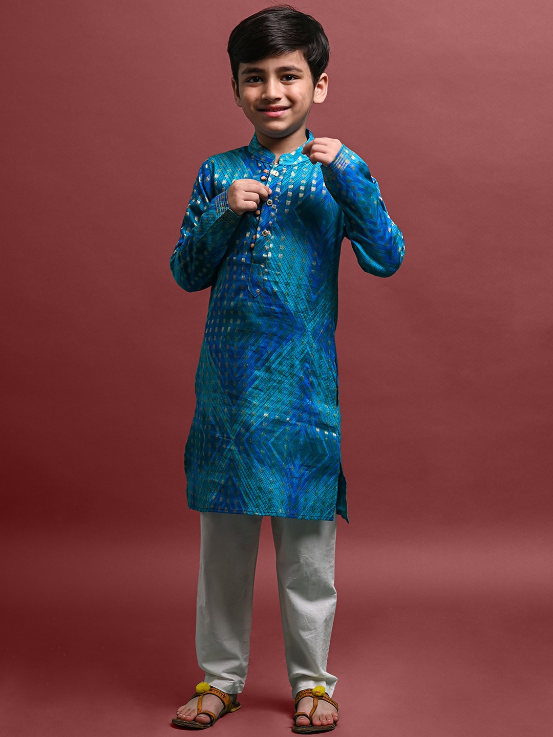 

VESHAM Boys Geometric Woven Design Mandarin Collar Kurta with Pyjamas, Blue