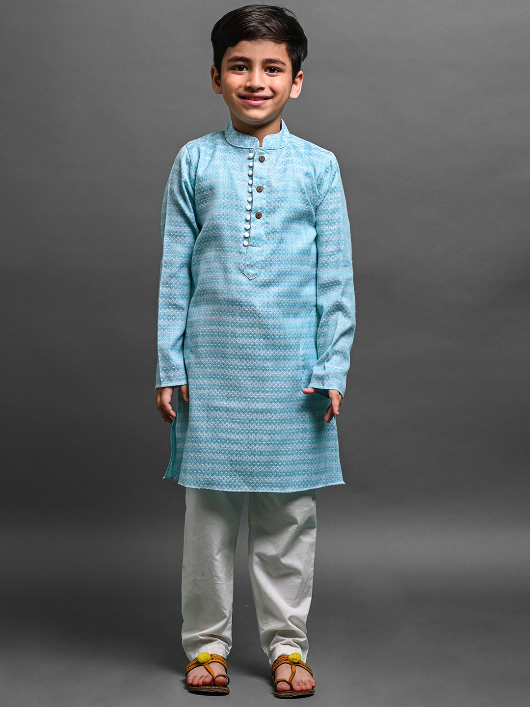 

VESHAM Boys Geometric Embroidered Thread Work Kurta With Pyjamas, Blue