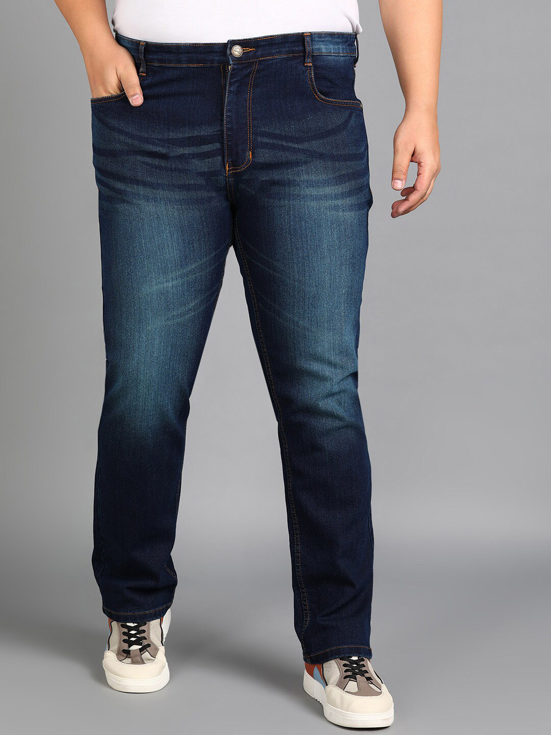

Urbano Plus Men Mid Rise Light Fade Stretchable Jeans, Blue