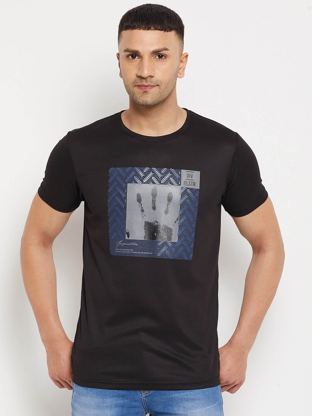 

Parcel Yard Graphic Printed T-shirt, Black