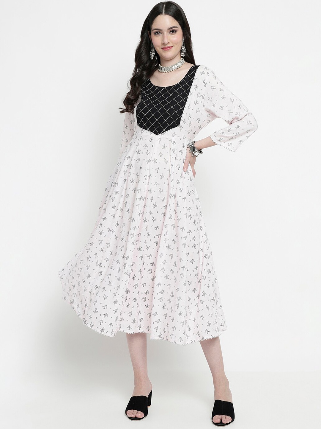 

aayusika Floral Printed Flared Sleeve Fit & Flare Ethnic Dress, Pink