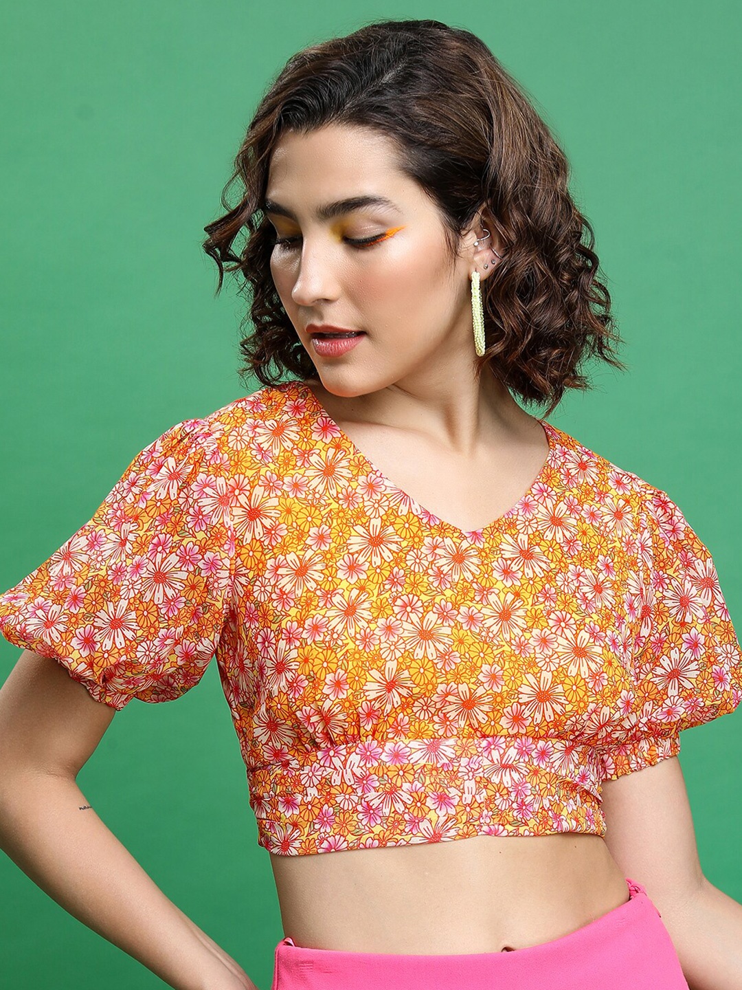 

Tokyo Talkies Floral Printed V-Neck Puff Sleeves Crop Top, Pink