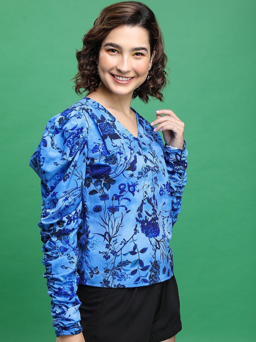 

Tokyo Talkies Blue Floral Printed Blouson Top