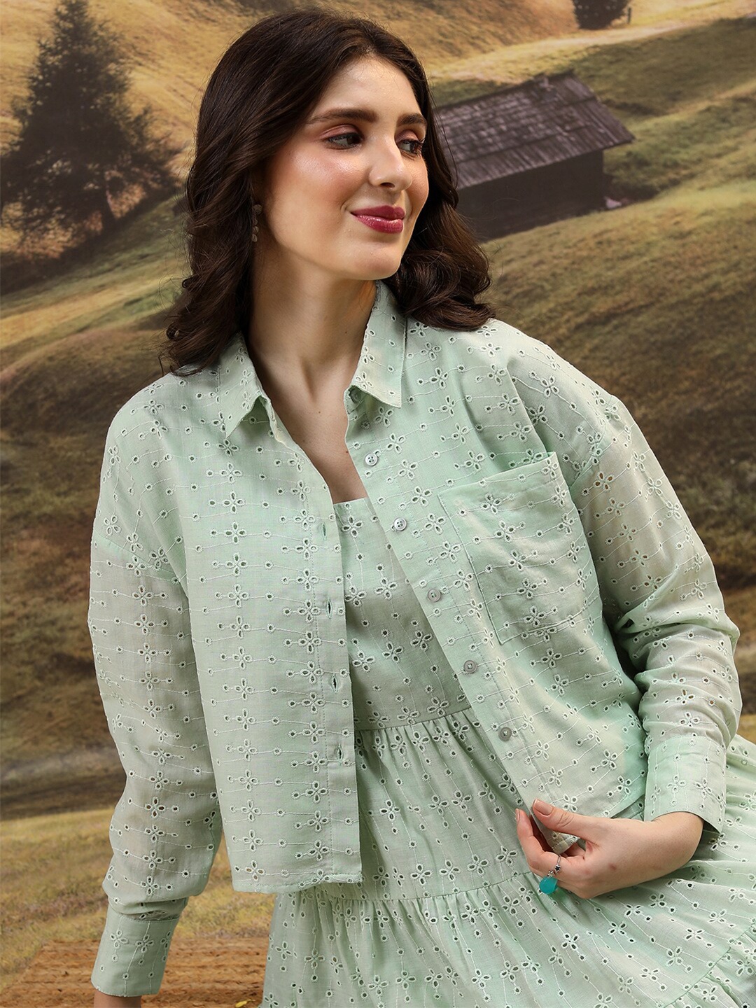 

Tokyo Talkies Floral Self Design Spread Collar Crop Casual Shirt, Green