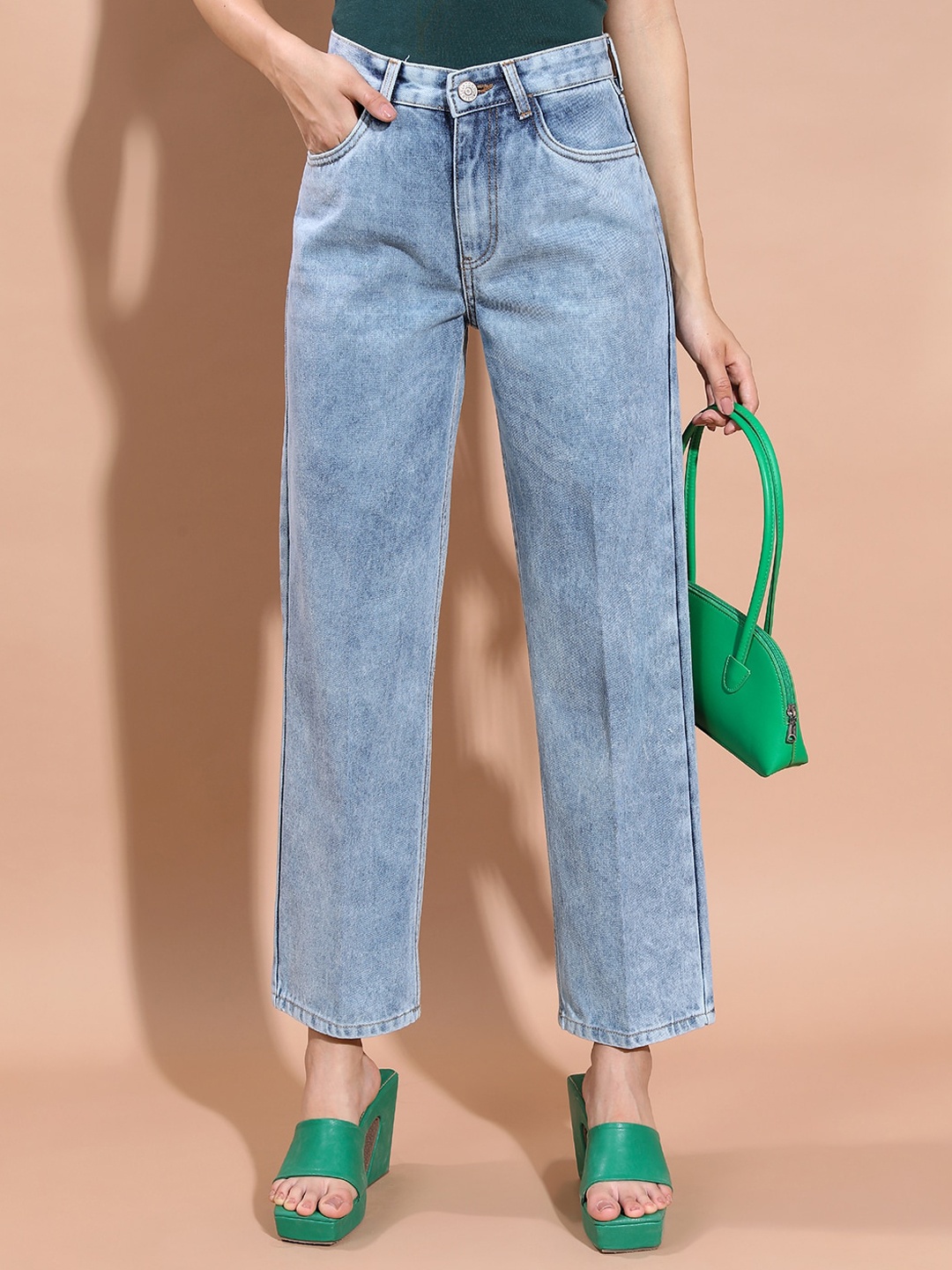 

Tokyo Talkies Women Mid-Rise Clean Look Relaxed Fit Heavy Fade Jeans, Blue