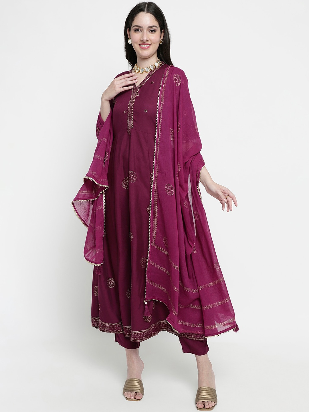 

aayusika Ethnic Motifs Printed Pleated Gotta Patti Kurta with Trousers & Dupatta, Maroon