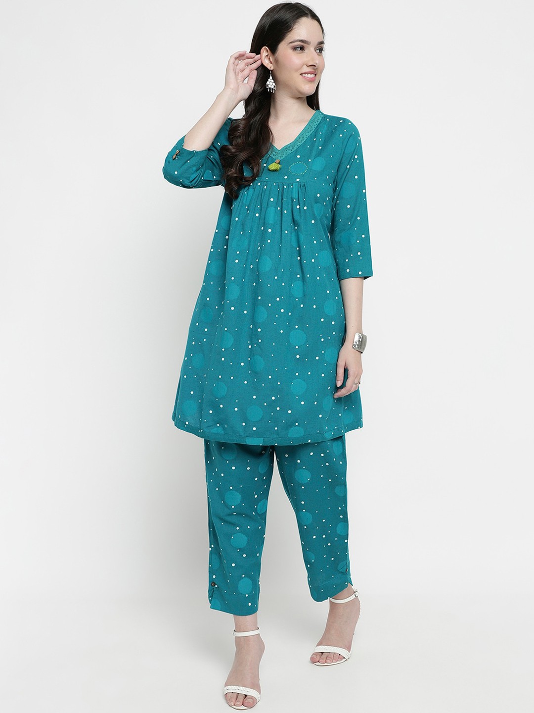 

aayusika Geometric Printed Pleated Kurta with Palazzo, Teal