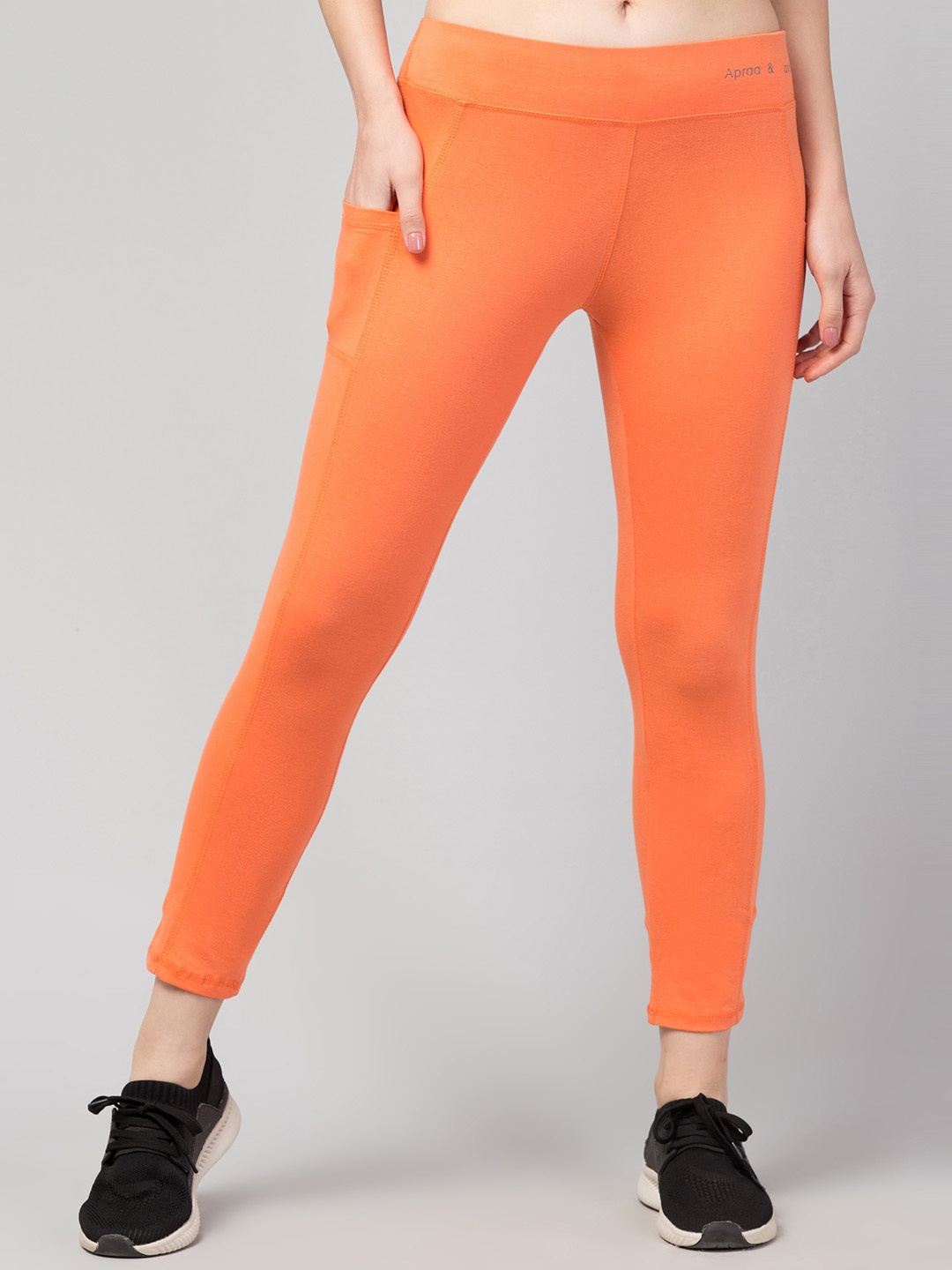 

Apraa & Parma Slim-Fit Ankle-Length Tights, Orange