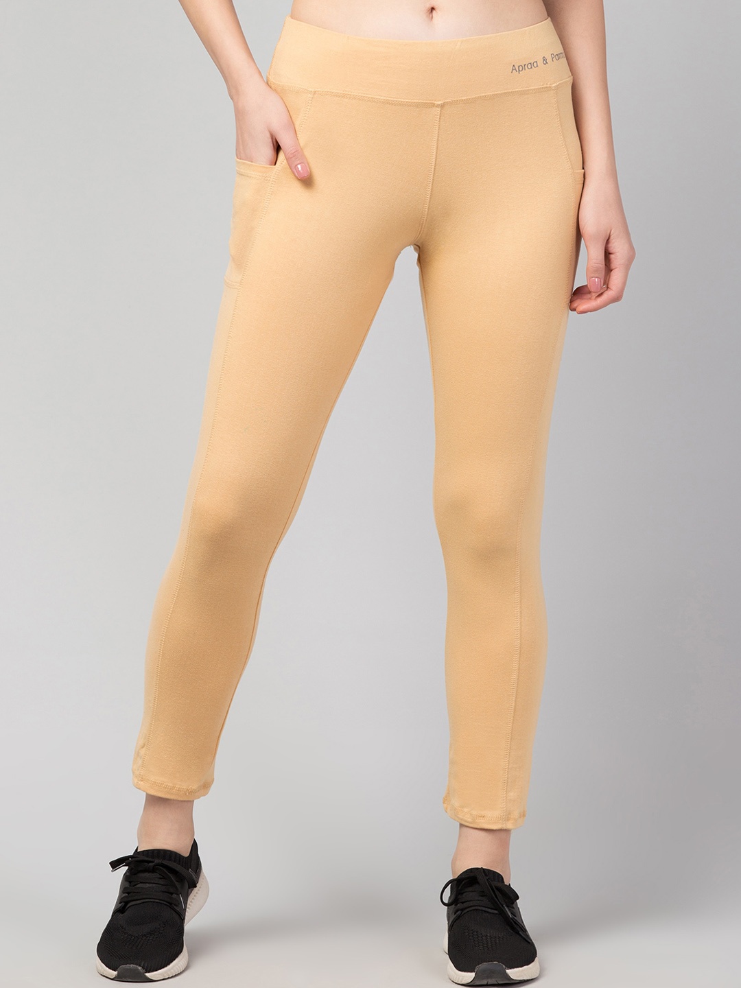 

Apraa & Parma Slim-Fit Ankle-Length Tights, Beige