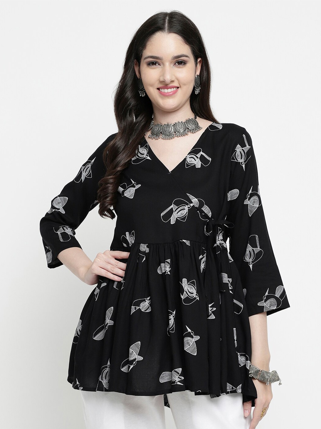 

aayusika Conversational Printed Empire Longline Top, Black