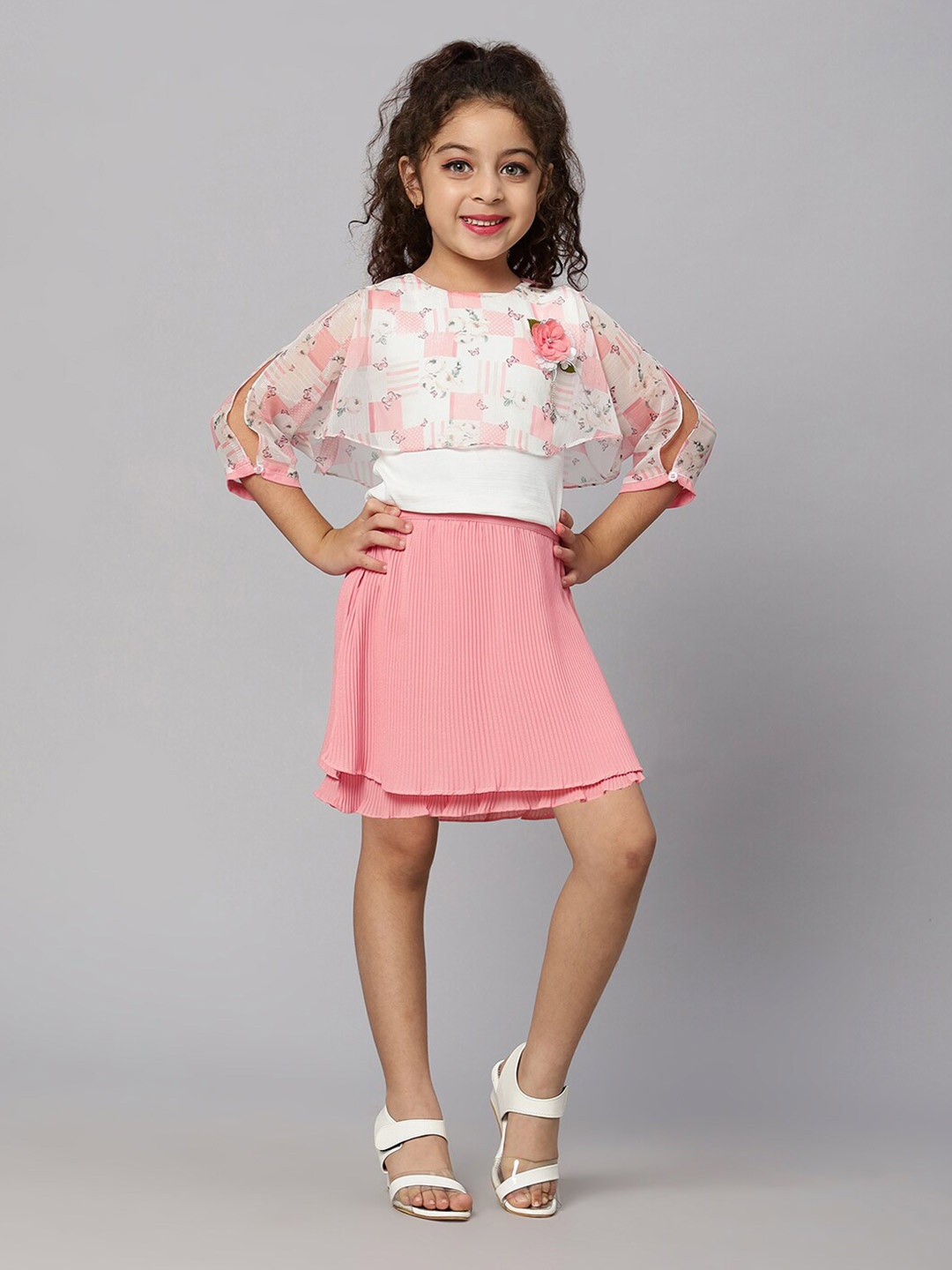 

Macwin Girls Printed Top with Skirt, Peach