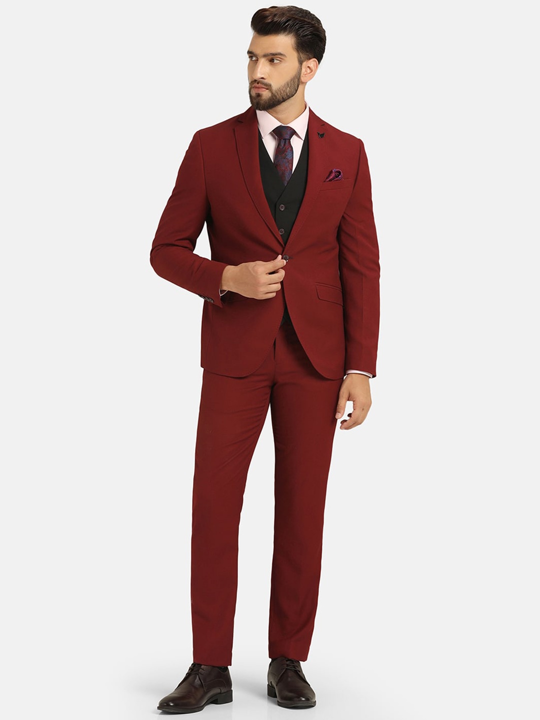 

Blackberrys Notched Lapel Single Breasted Three Piece Slim Fit Formal Suit, Red