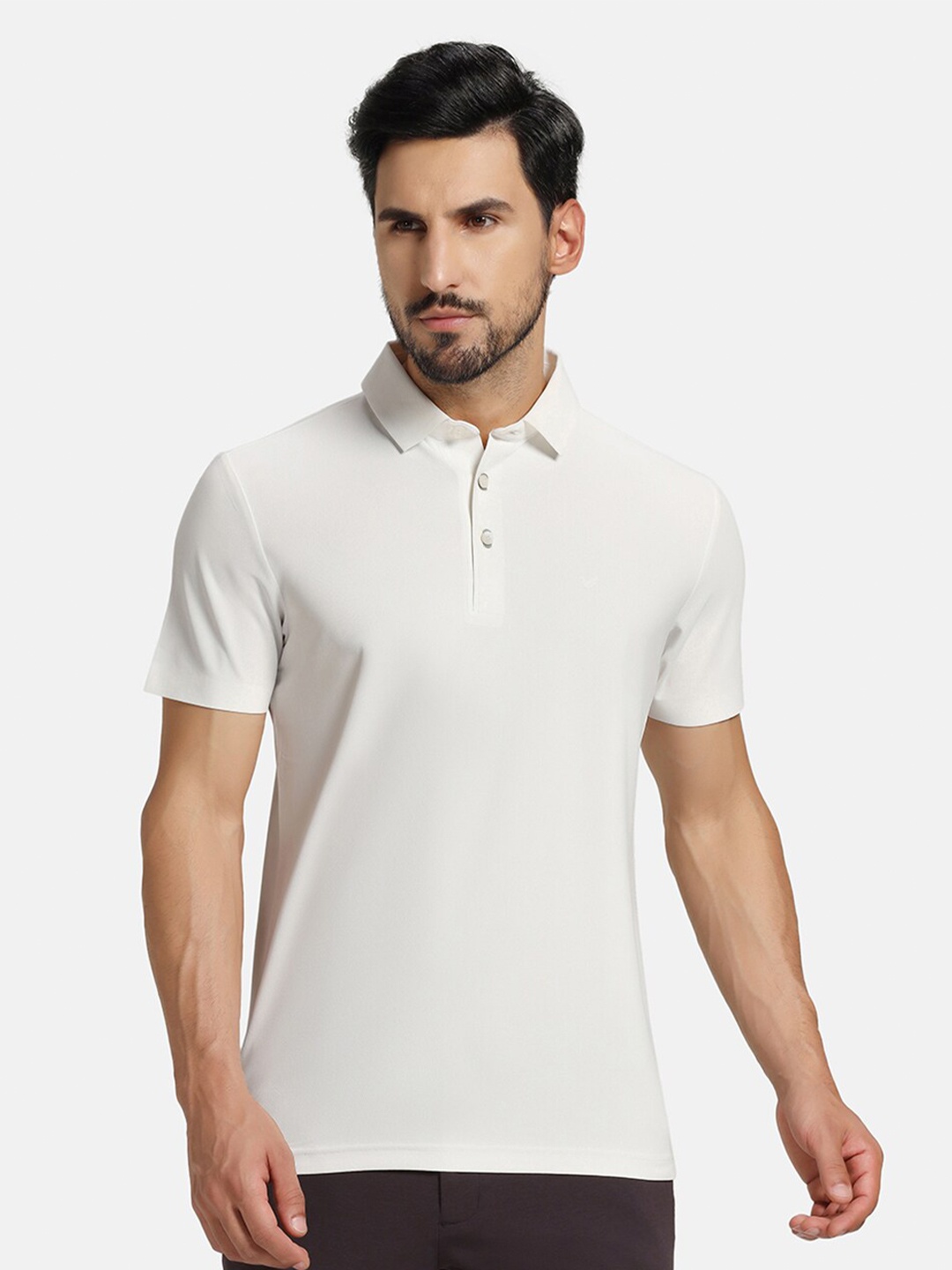 

Blackberrys Men White Solid TechPro Polo Tshirts
