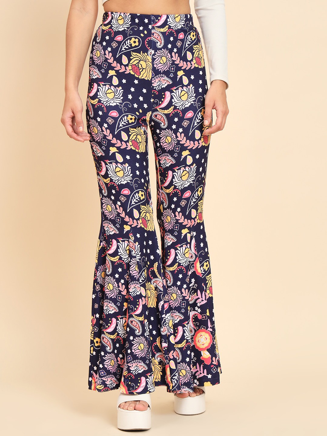 

MAZIE Women Original Regular Fit Floral Printed Mid-Rise Bootcut Trousers, Navy blue