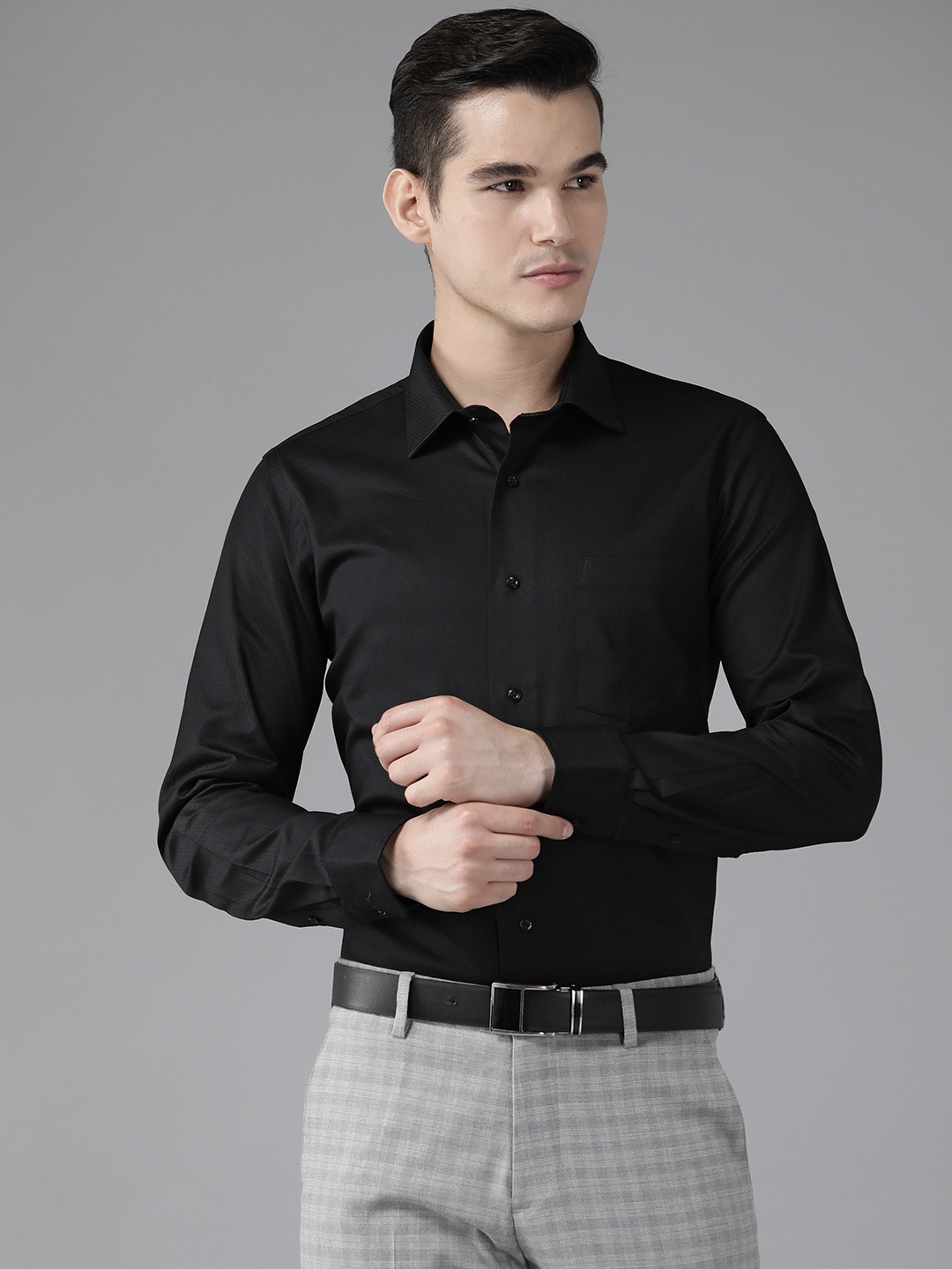 

Blackberrys Pure Cotton Slim Fit Opaque Formal Shirt, Black