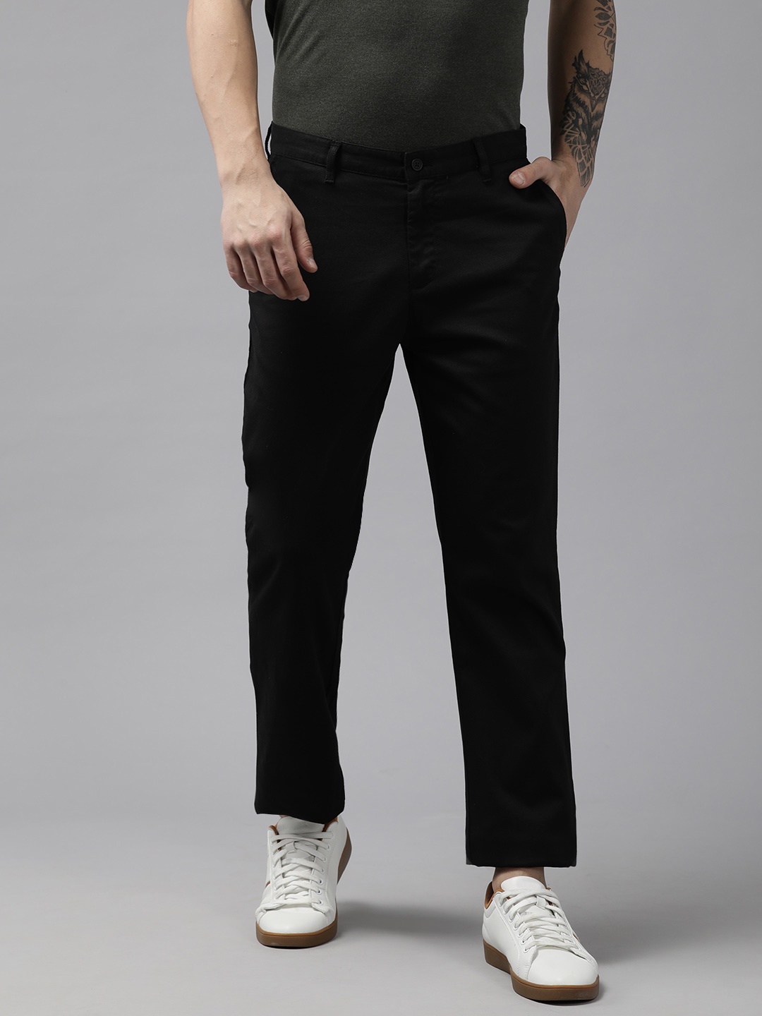 

Blackberrys Men Solid Trousers, Black
