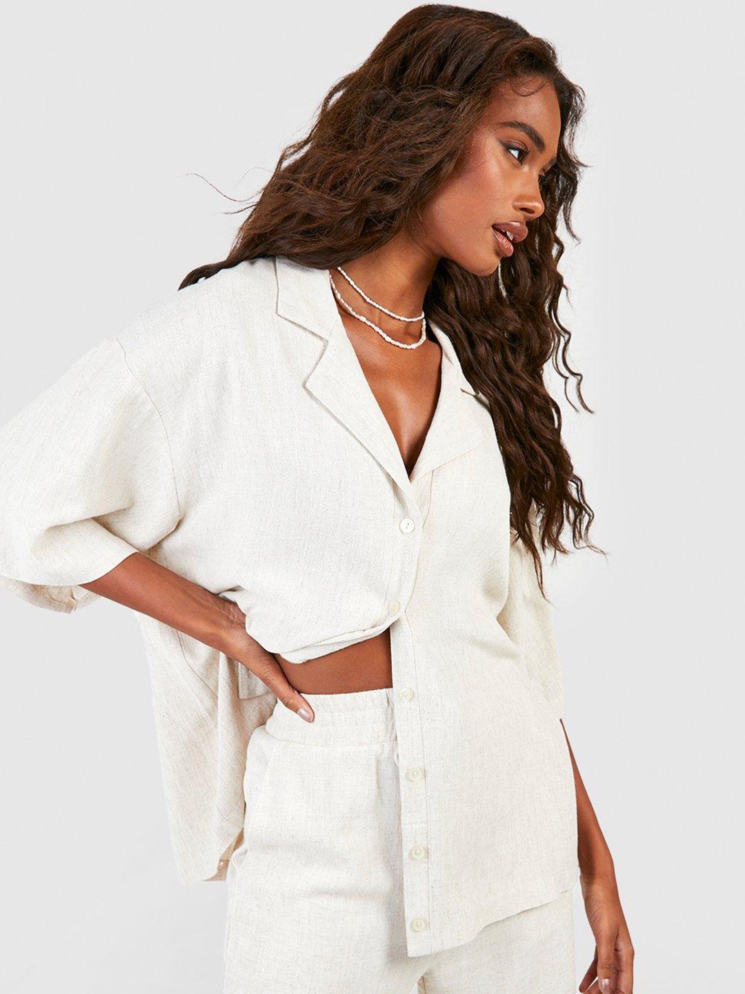 

Boohoo Women Relaxed Fit Casual Shirt, Off white