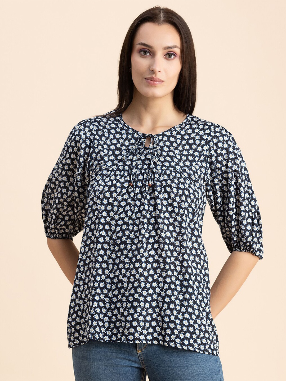 

Moomaya Geometric Print Tie-Up Neck Puff Sleeve Top, Black