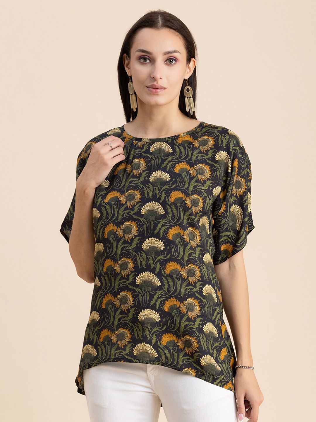 

Moomaya Floral Printed Round Neck Extended Sleeves High-Low Top, Black