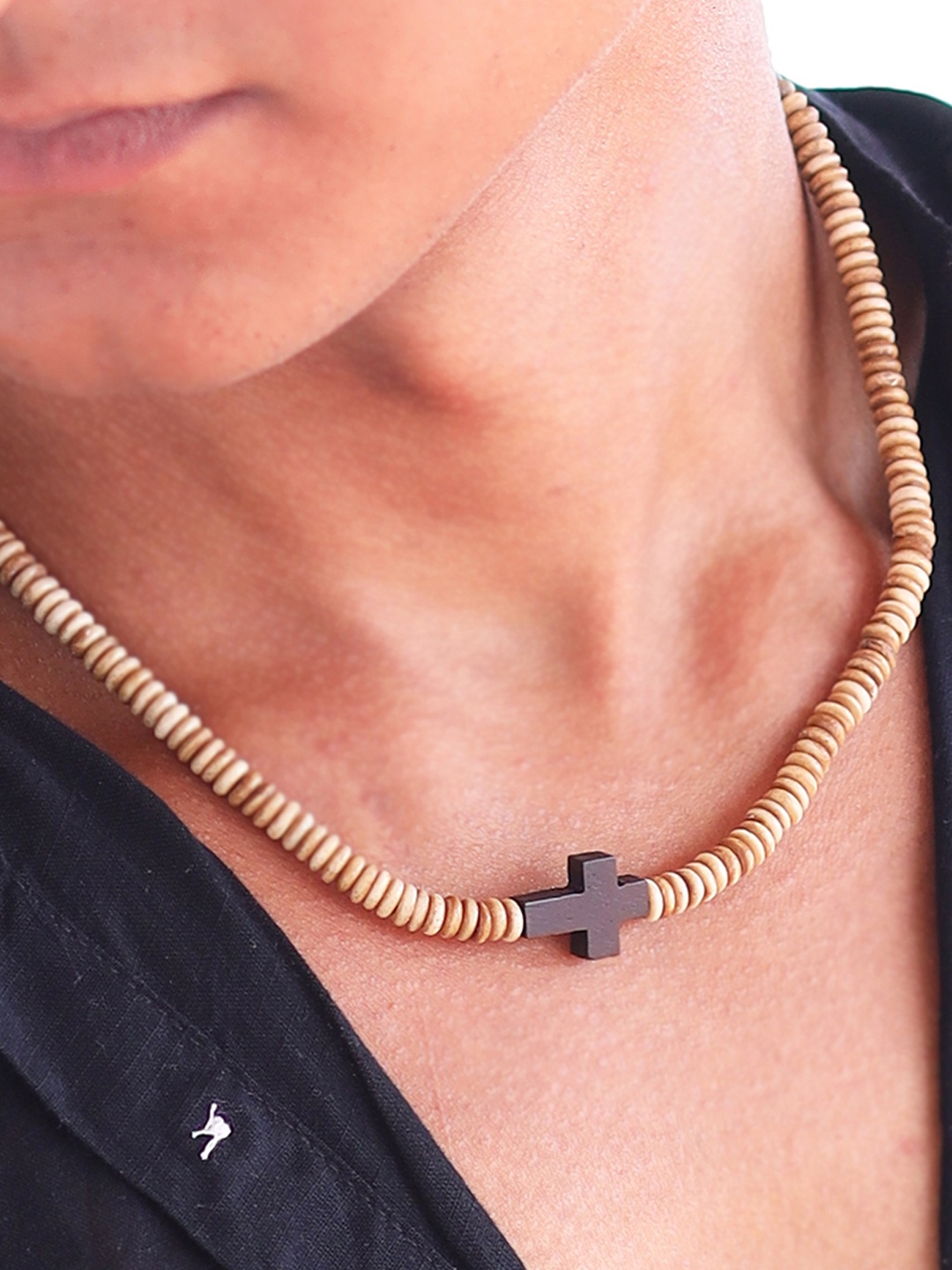 

UNKNOWN by Ayesha Men Beige & Brown Handcrafted Necklace
