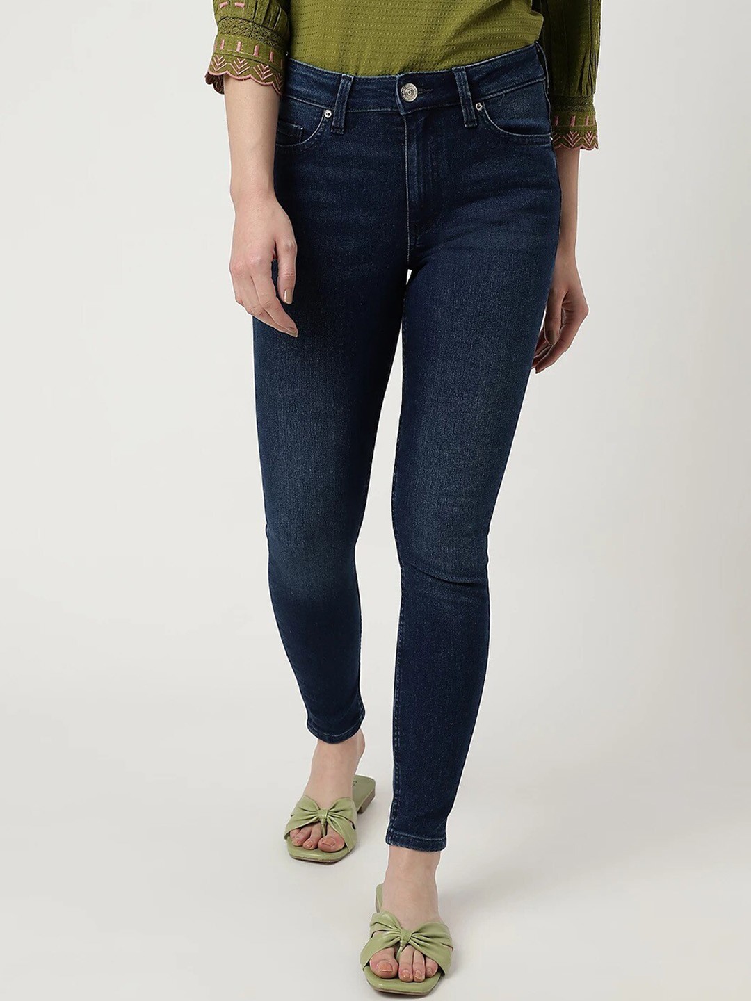 

Marks & Spencer Women Skinny Fit Mid-Rise Clean Look Stretchable Cotton Jeans, Navy blue