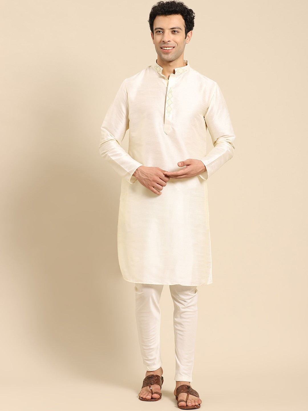 

Anouk Men Mandarin Collar Kurta with Churidar, Off white
