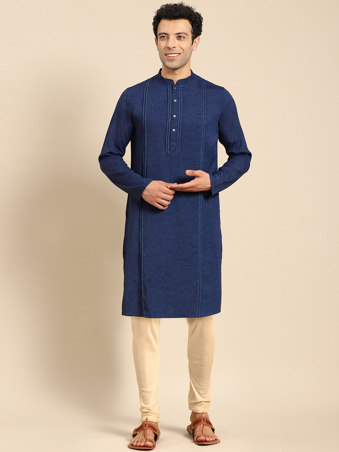 

Anouk Mandarin Collar Regular Straight Kurta with Pyjamas, Blue