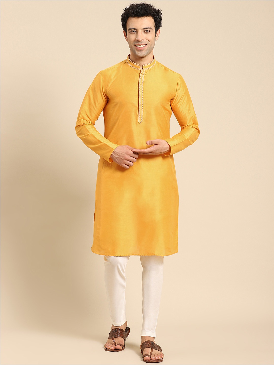 

Anouk Regular Kurta with Trousers, Mustard