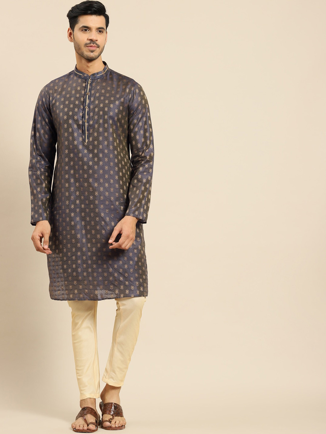 

Anouk Woven Design Mandarin Collar Kurta With Pyjamas, Navy blue