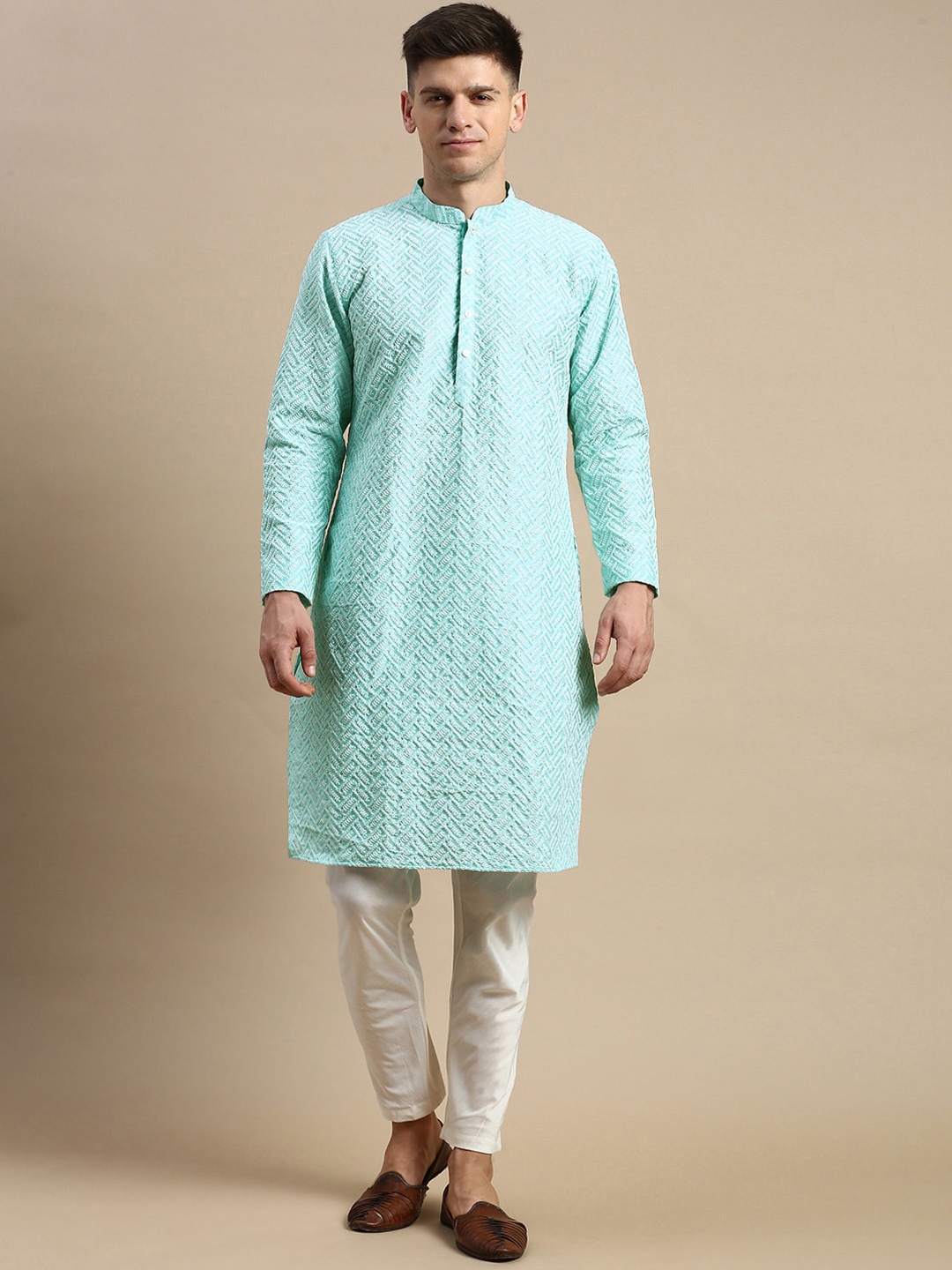 

Anouk Ethnic Motifs Embroidered Mandarin Collar Thread Work Straight Kurta With Trousers, Blue