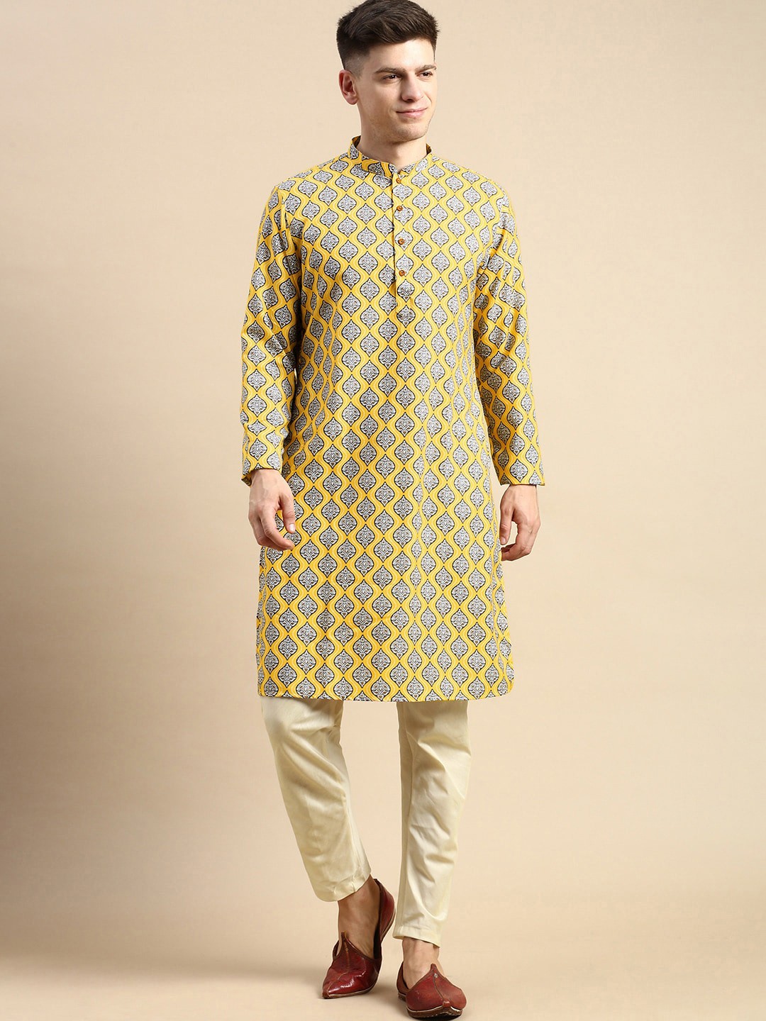 

Anouk Ethnic Motifs Printed Mandarin Collar Straight Kurta With Trousers, Yellow