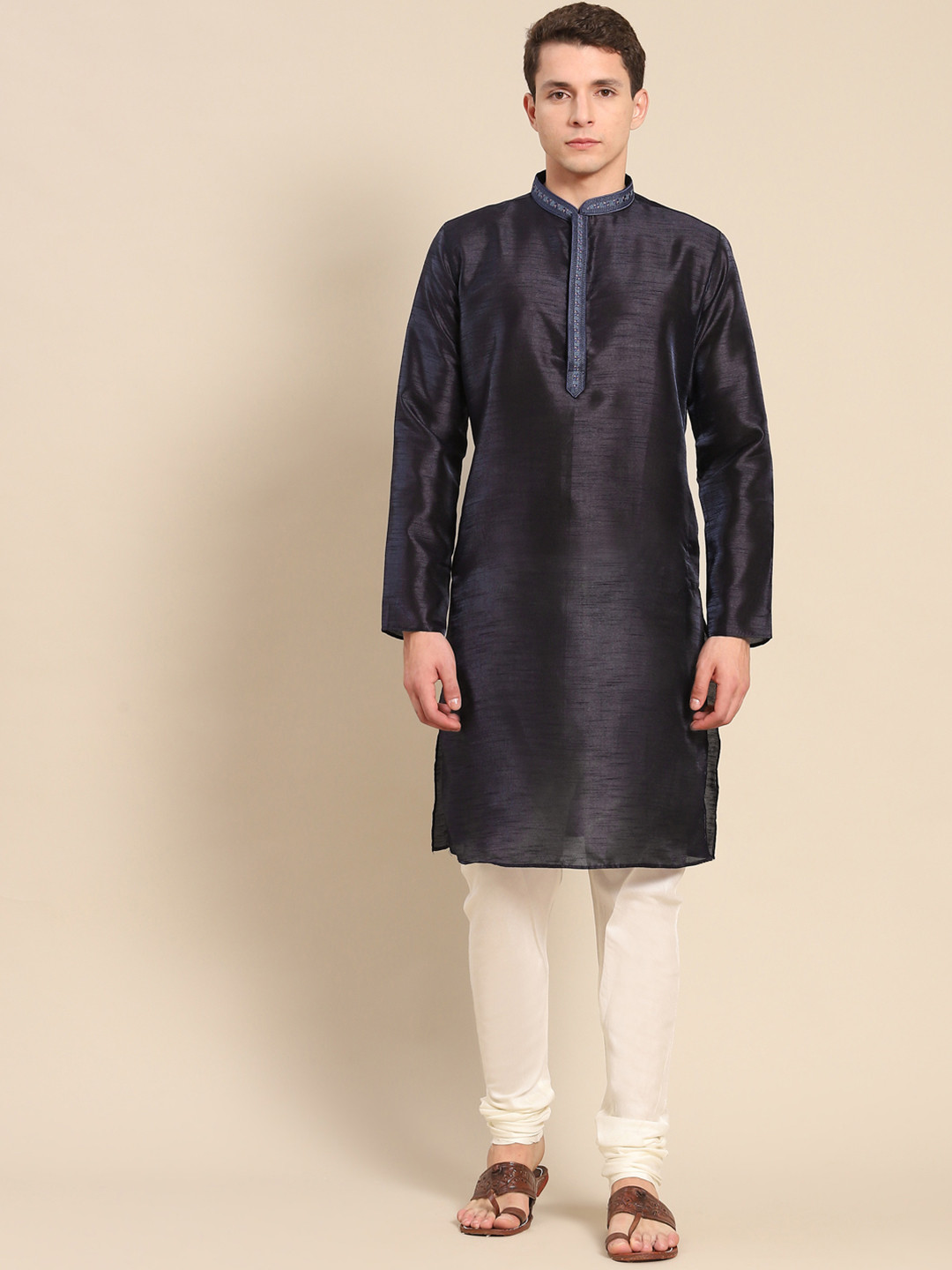 

Anouk Mandarin Collar Straight Kurta With Pyjamas, Navy blue