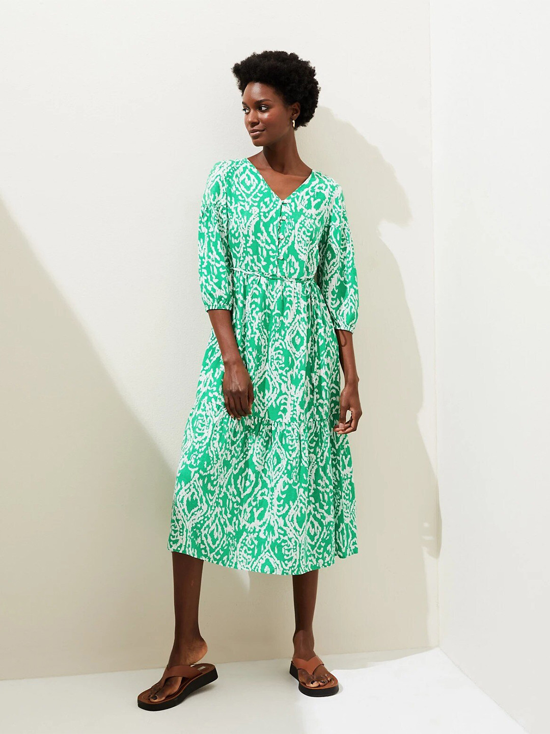

Marks & Spencer Abstract Printed V-Neck Puff Sleeves Fit & Flare Dress, Green