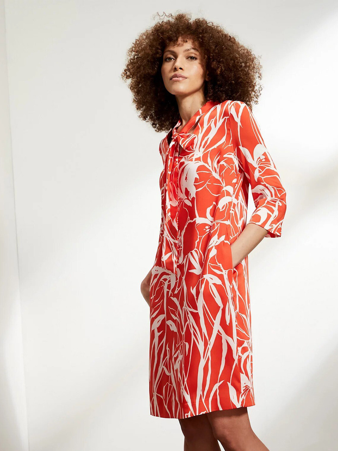 

Marks & Spencer Abstract Printed V-Neck Tie-Up Detail A-Line Dress, Orange