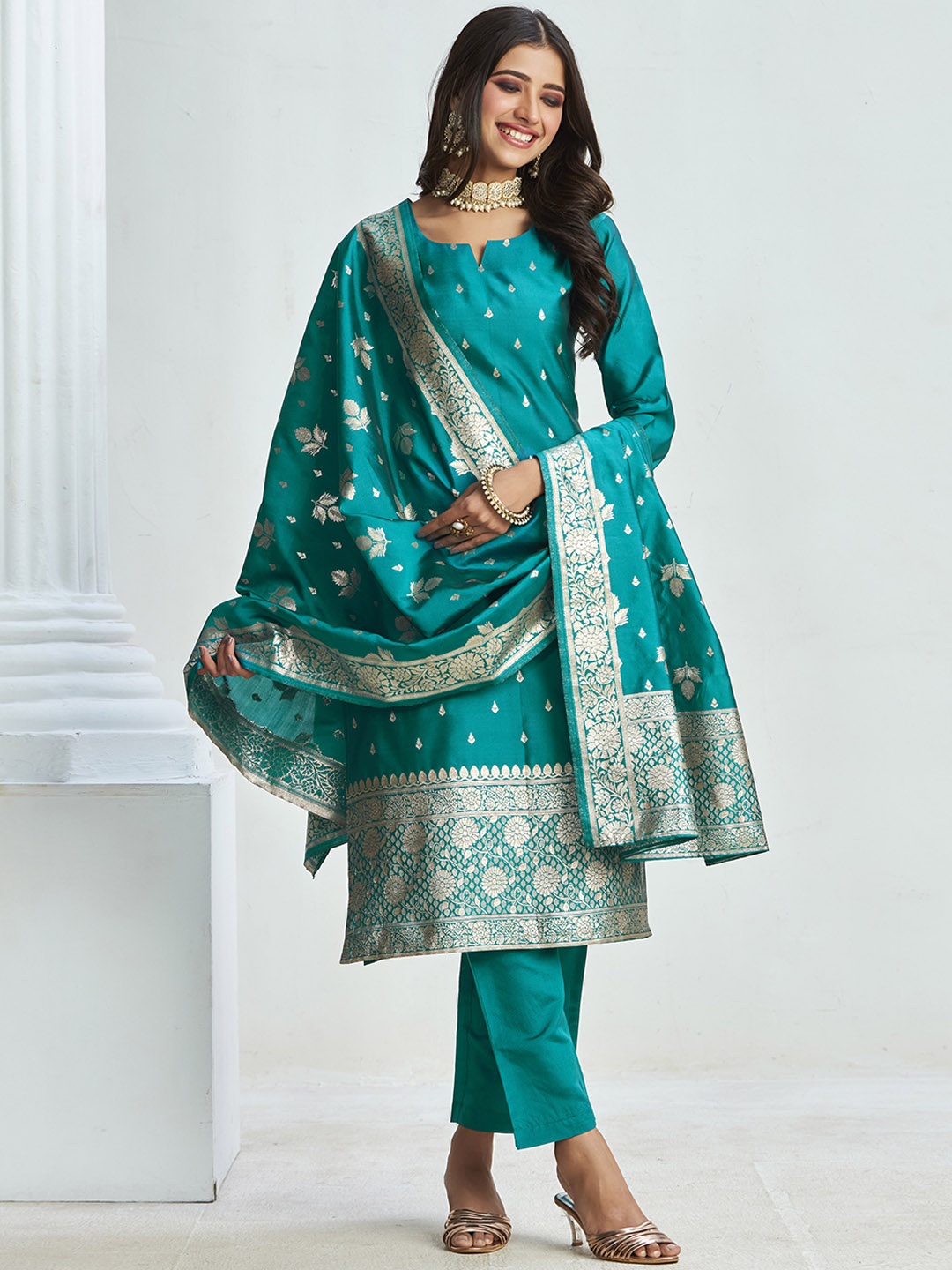 

Ishin Sea Green Ethnic Motifs Woven Design Zari Jacquard Kurta With Trouser & Dupatta