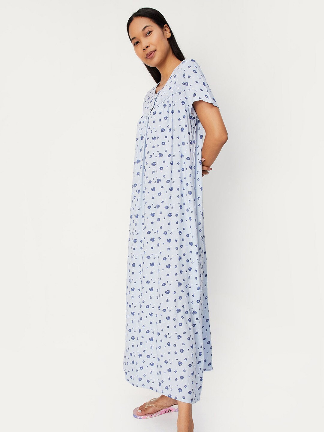 

max Floral Printed Round Neck Maxi Nightdress, Blue