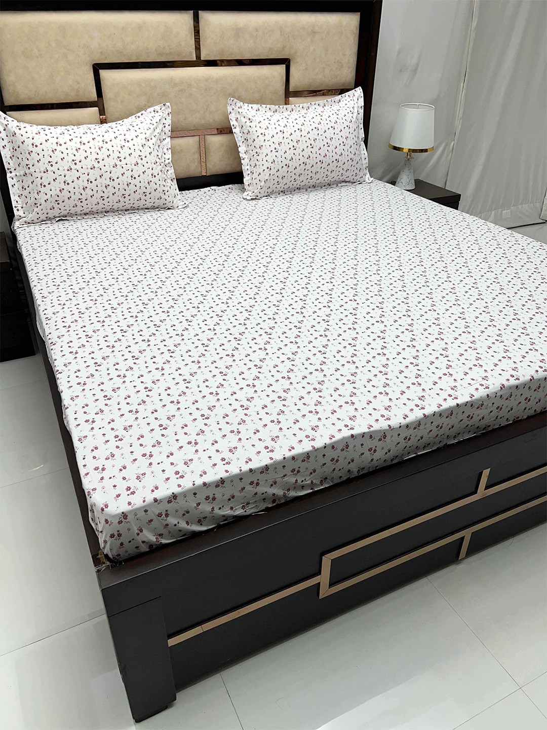 

Pure Decor Cotton King Size Fitted Double Bed Bedsheet With 2 Pillow Covers 6 X 6.3 X 1 ft, White