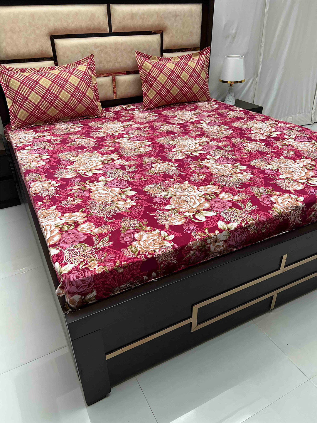 

Pure Decor King Size Fitted Double Bedsheet With 2 Pillow Covers 6 ft X 6.3 ft X 1 ft, Maroon