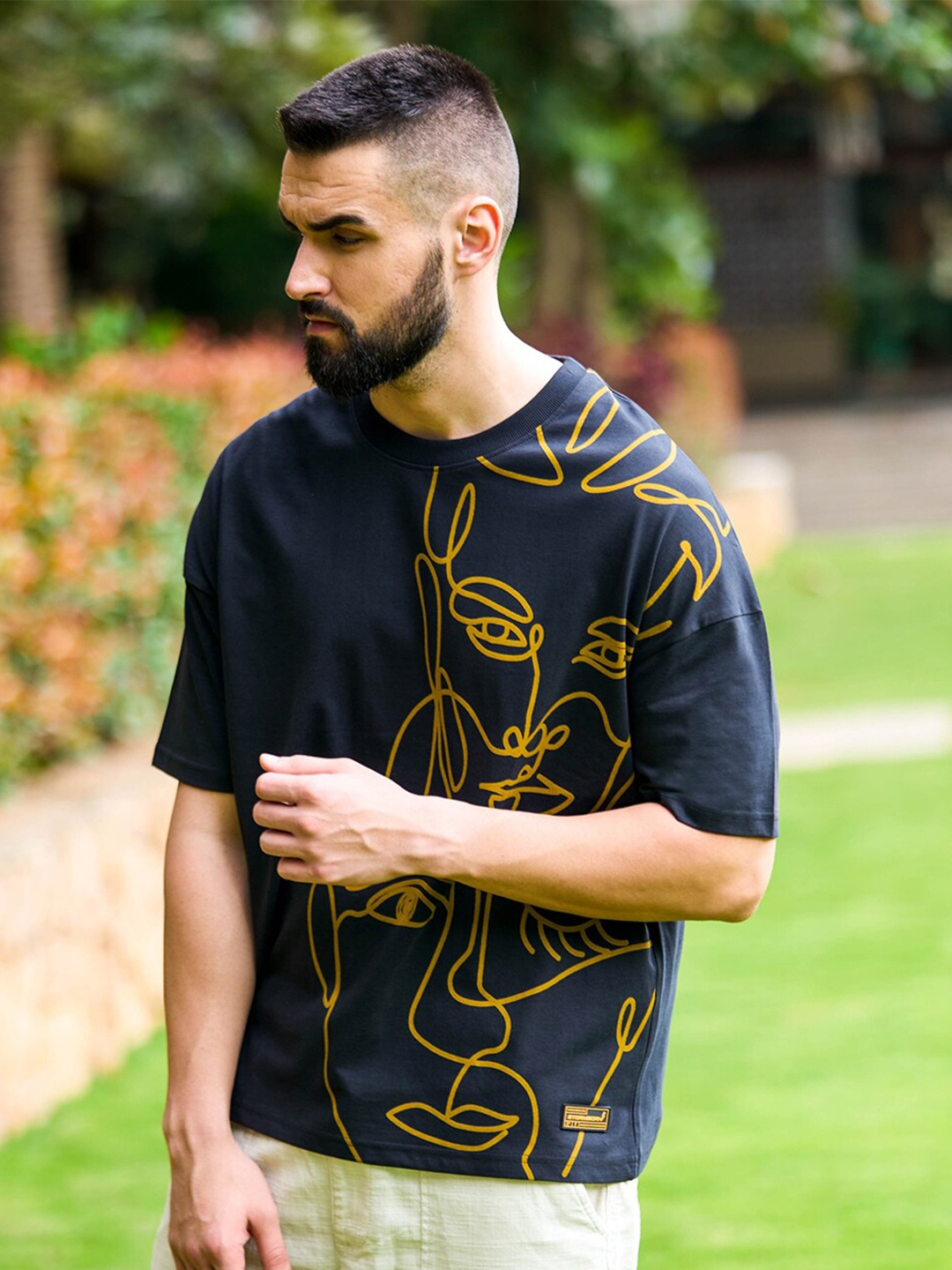

Stormborn Graphic Printed Oversized Drop Shoulder Sleeves Pure Cotton T-shirt, Black