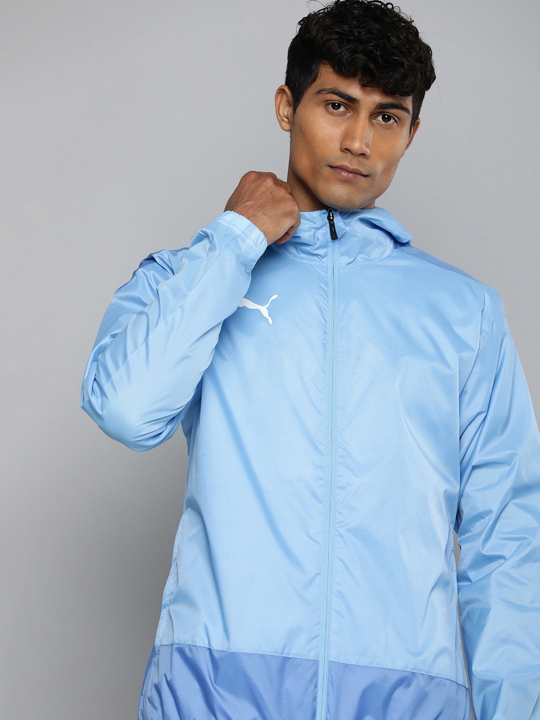

Puma teamGOAL Training Hooded Rain Sporty Jacket, Blue