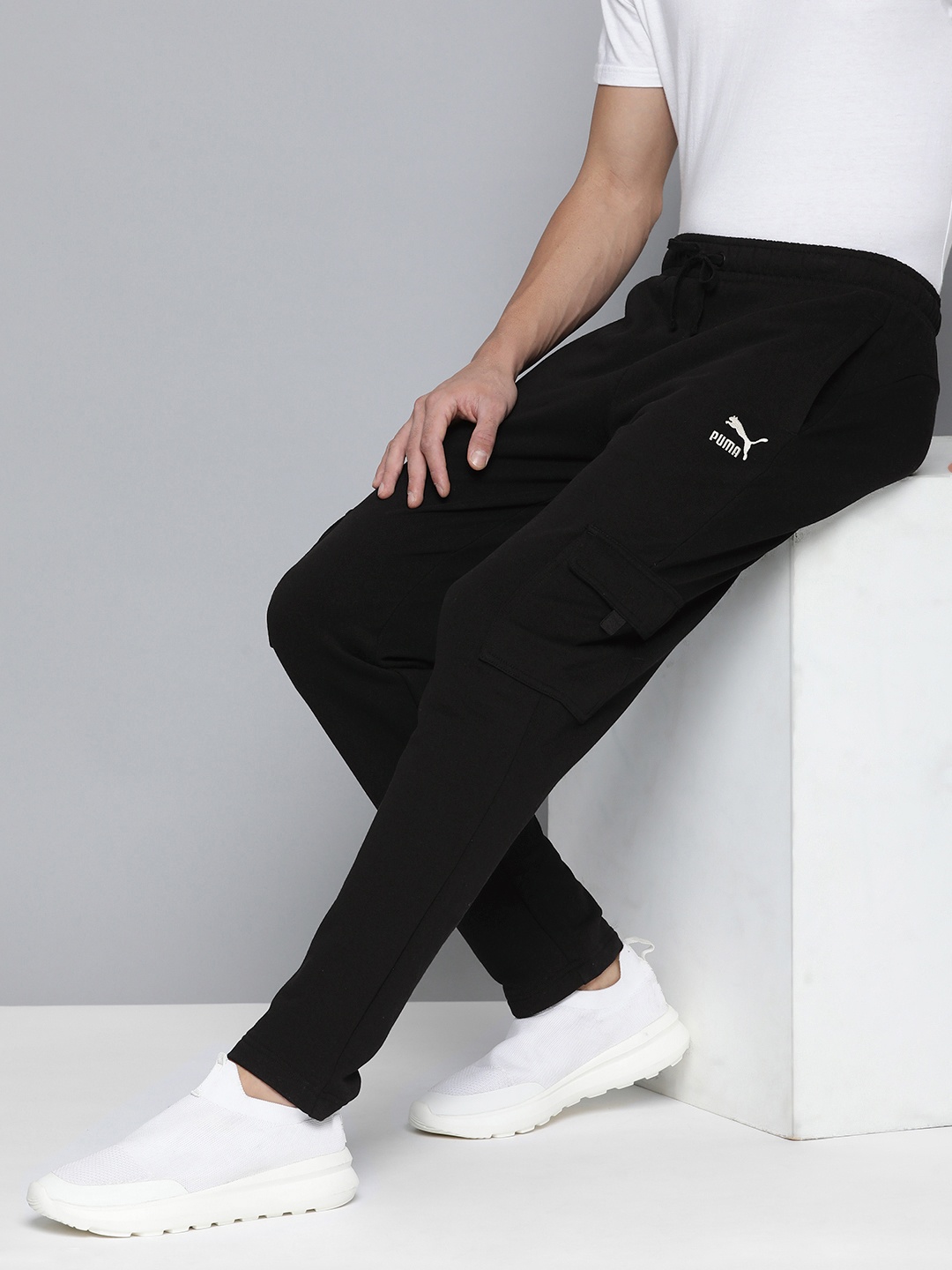 

Puma Men Mid-Rise Classics Utility Pure Cotton Track Pants, Black
