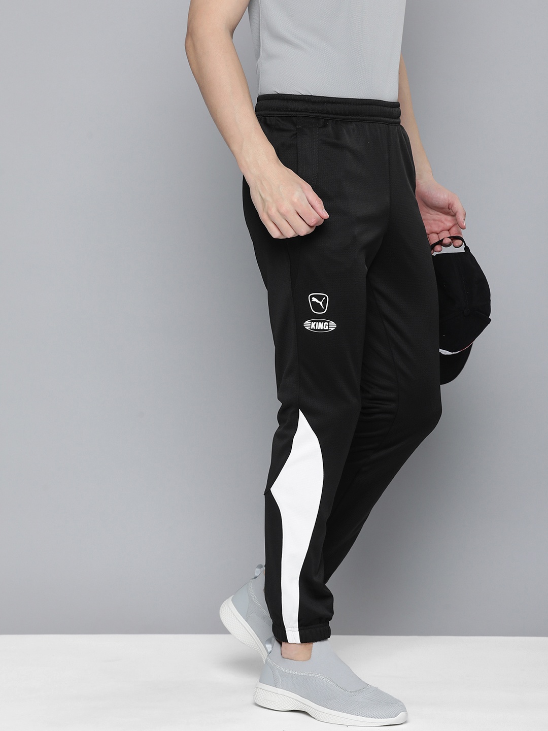 

Puma Men Printed dryCELL KING Pro Training Football Joggers, Black
