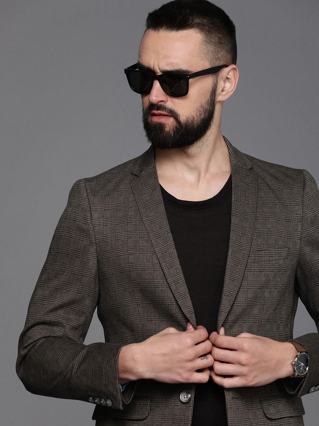 

Louis Philippe Sport Pure Cotton Super Slim Fit Self Design Single-Breasted Formal Blazer, Brown