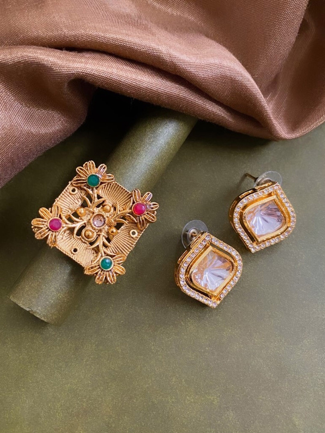 

ATIBELLE Gold-Plated Kundan Stone-Studded & Beaded Jewellery Set