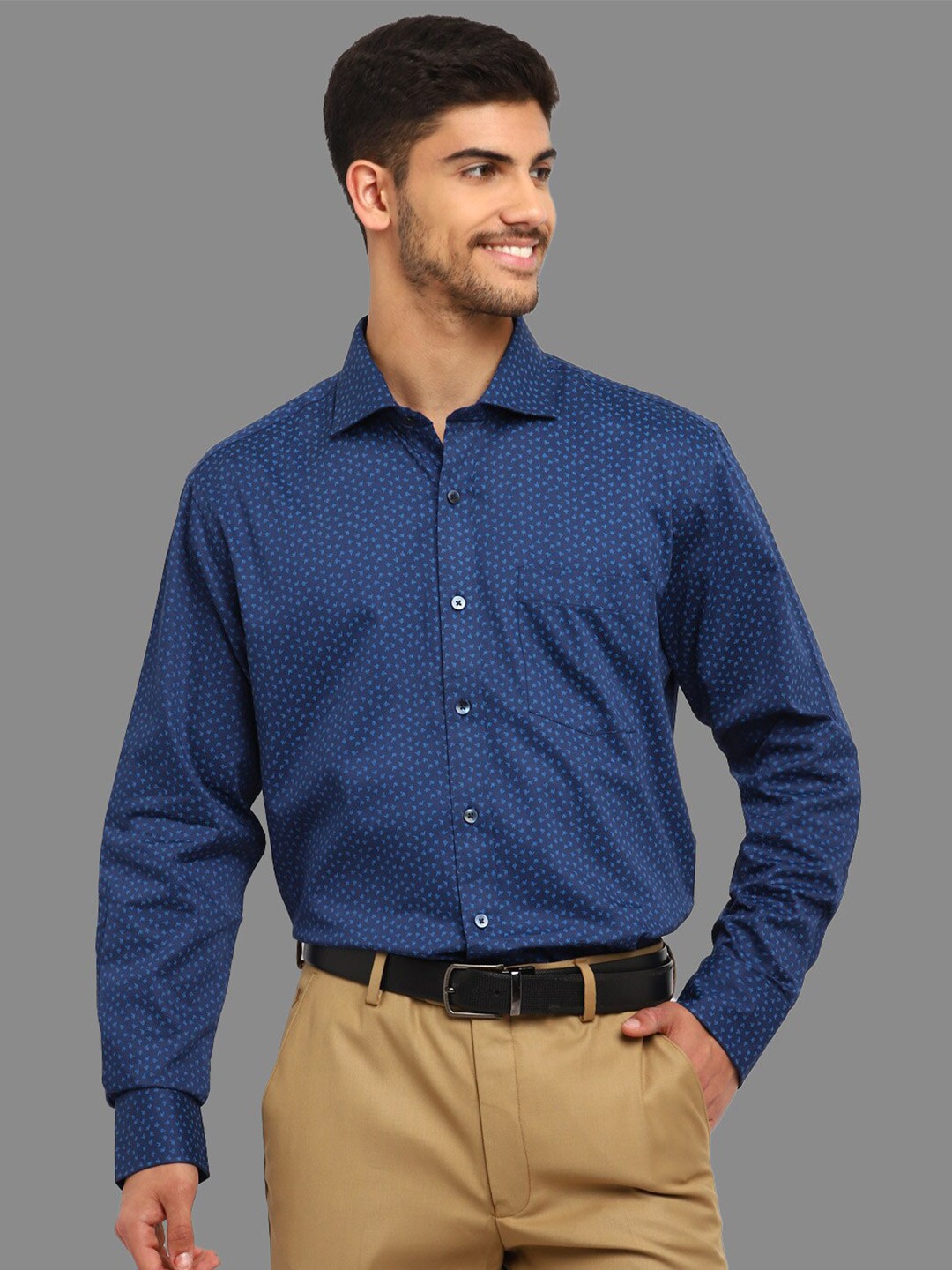 

Givo Smart Conversational Printed Cotton Shirt, Blue