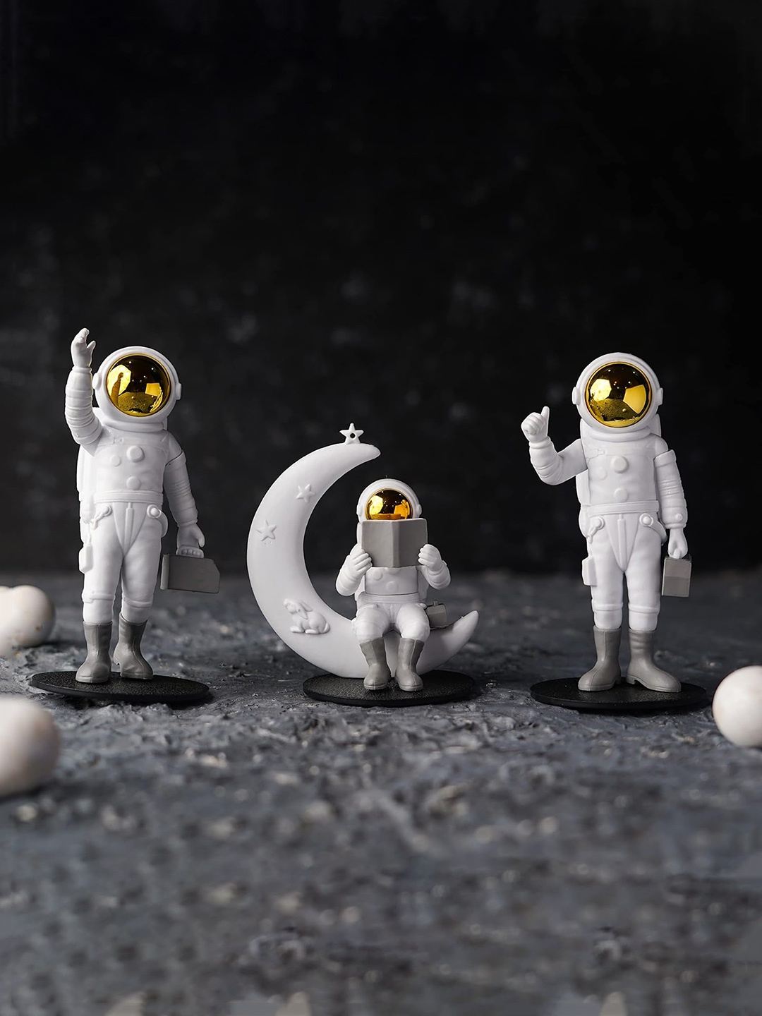 

Street27 White & Gold Toned 3 Pieces Textured Astronaut Figurine Showpieces