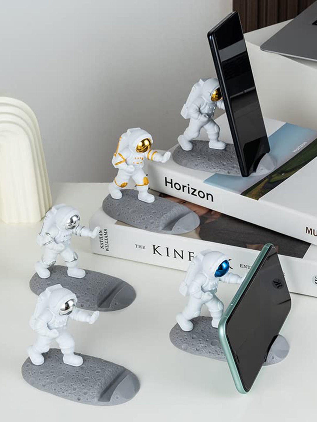 

Street27 White & Grey Textured Astronaut Mobile Stand Figurine Showpiece