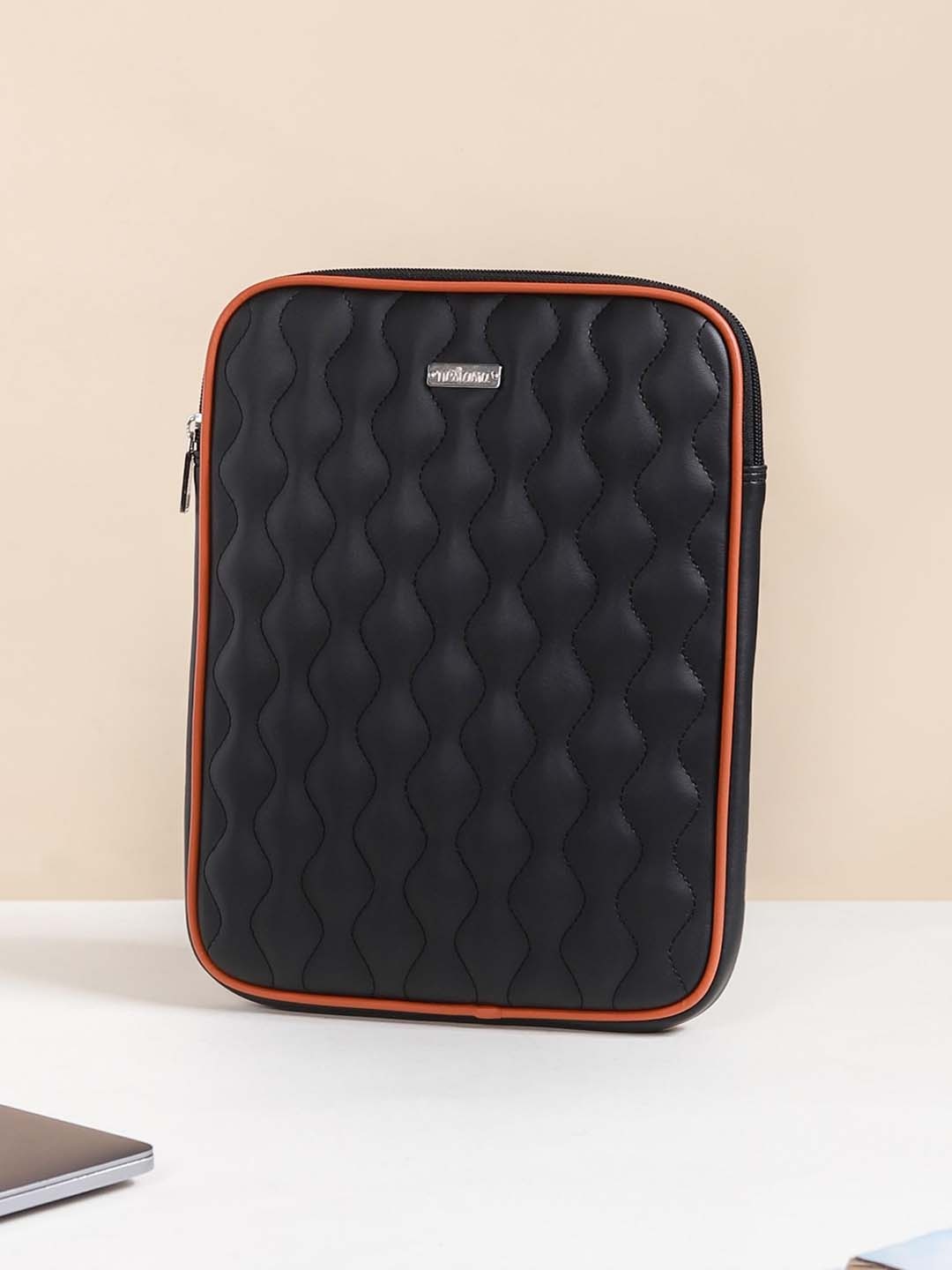

Nestasia Unisex Textured Tablet Sleeve, Black