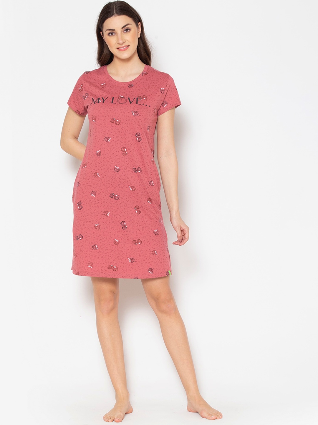 

TITTLI Typography Printed Round Neck Nightdress, Red